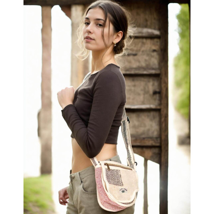 BBA0025B - Sac bandoulière unique en chanvre : l'artisanat indien pour la mode ethnique en gros