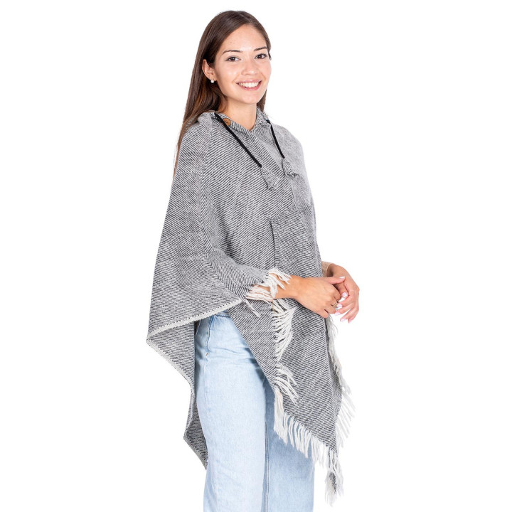 MPK0005G - Poncho com Franjas Cinza