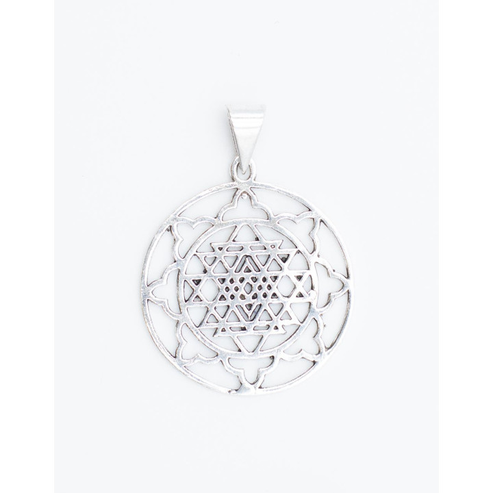 SDJ0012 - Carved Pendant