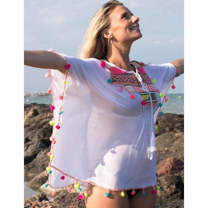TM0015 - Ethnic White Poncho